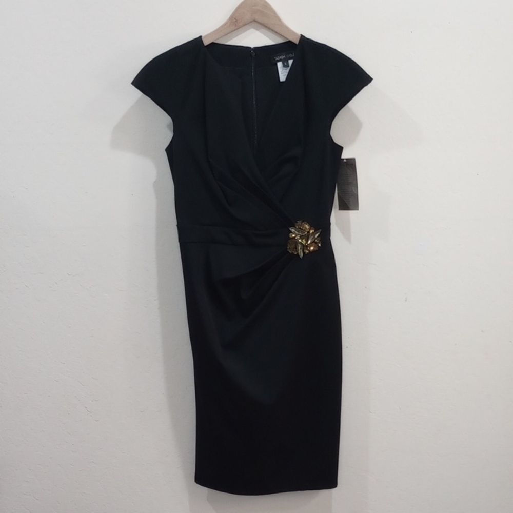 New! Tadashi Shoji Black Cocktail Dress with Brooch, Size 6 - Nordstrom